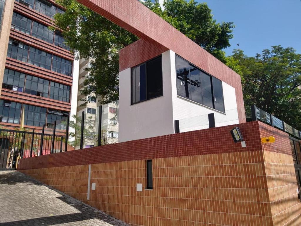 Maravilhoso Apartamento 2 Quartos Com Ofuro Porto Da Barra Salvador Summer Barra Flat Kültér fotó