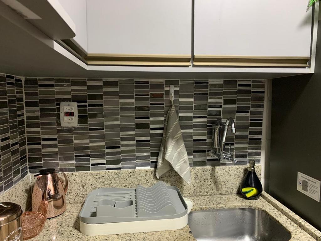 Maravilhoso Apartamento 2 Quartos Com Ofuro Porto Da Barra Salvador Summer Barra Flat Kültér fotó